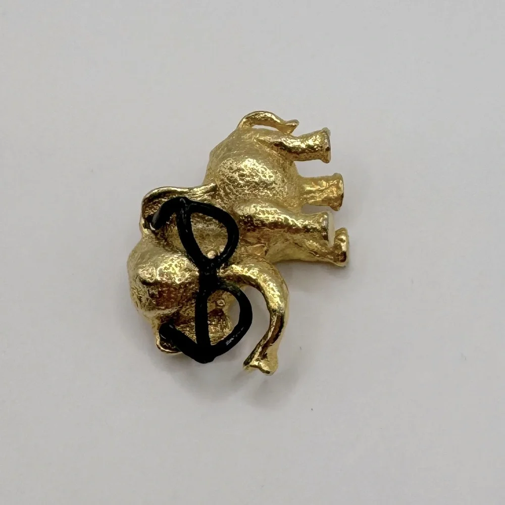 VINTAGE 1964 Barry Goldwater Elephant Pin